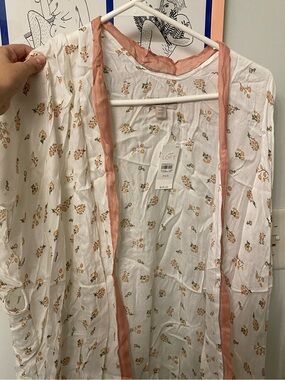 LOFT White floral Sheer Kimono with  Yellow-Orange Blossoms NWT XS/S
